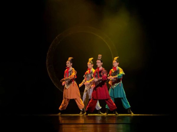 亿操盘 2025北京国际舞蹈院校芭蕾舞比赛暨舞蹈展演在京开幕