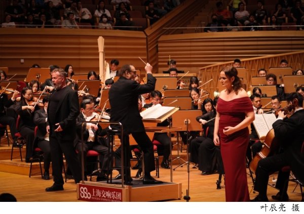 象泰配资 观众席｜《沃采克》中国首演：历史的切片如光束穿过时间，发出震人心魄的轰鸣